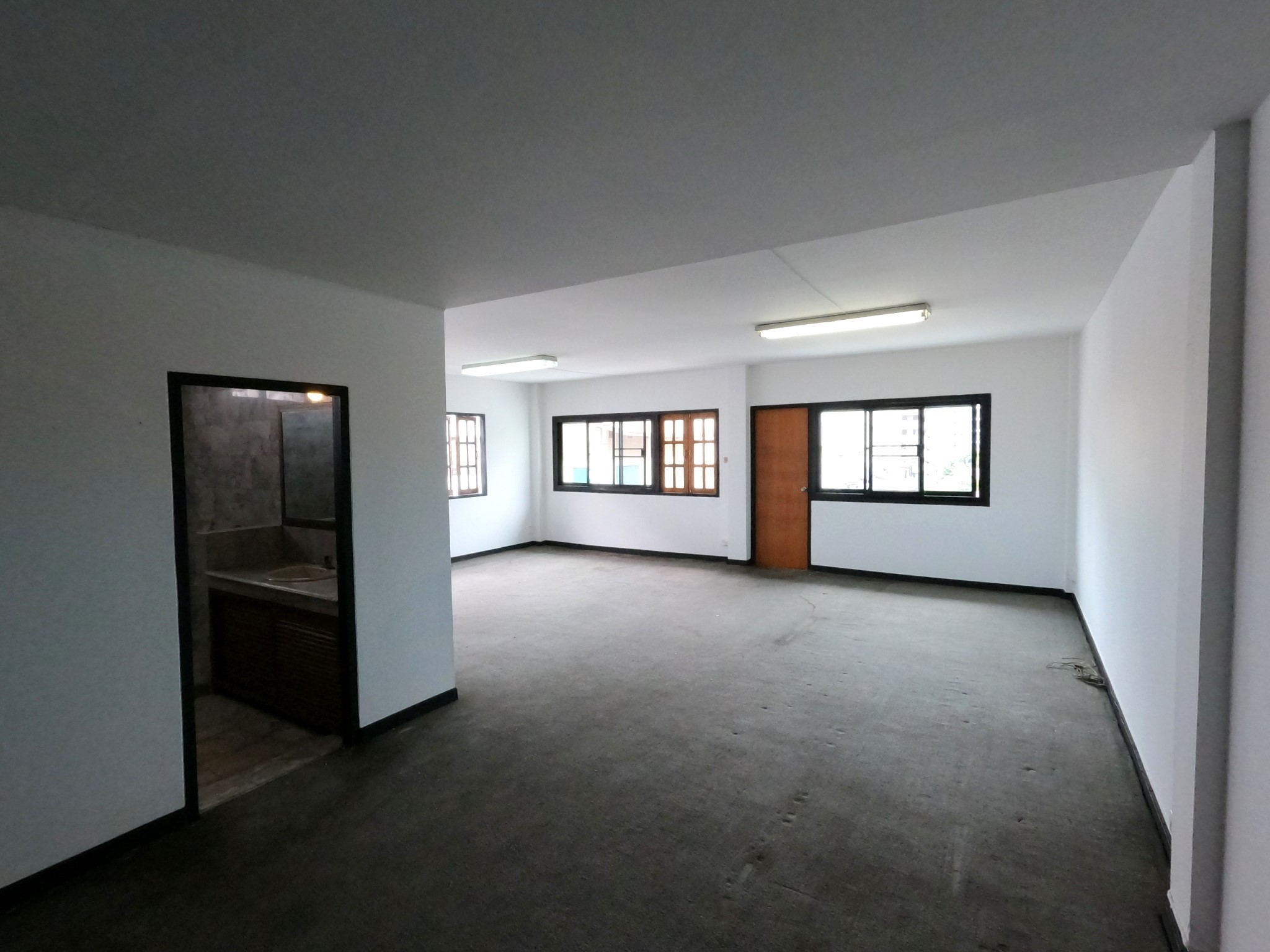  零售空间  在  - Image 8