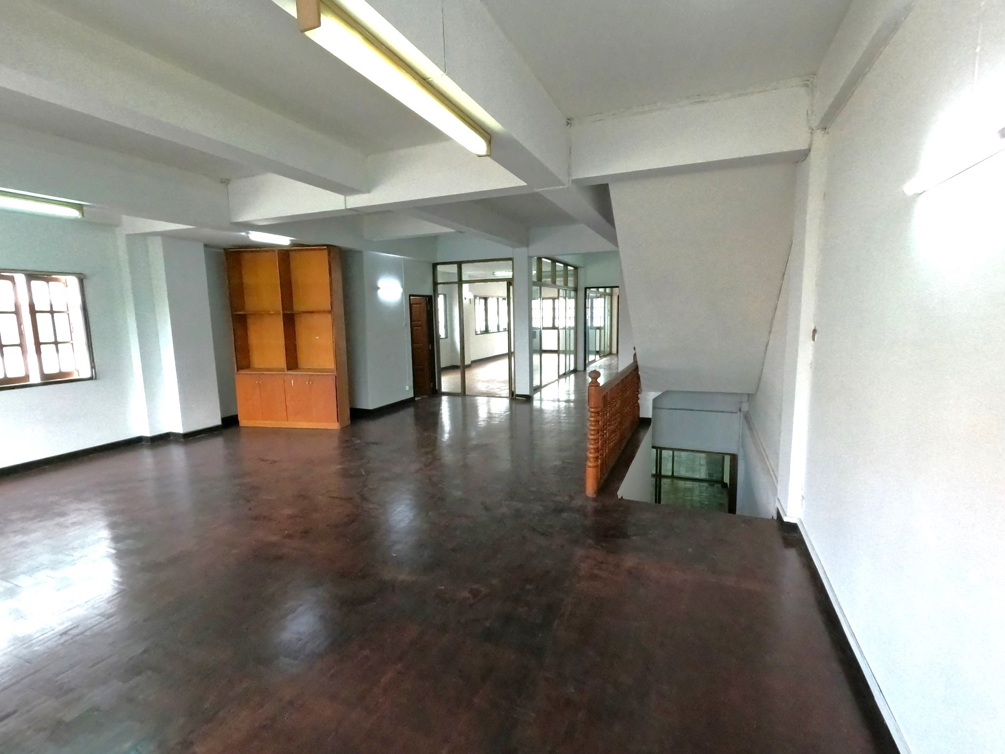  零售空间  在  - Image 5