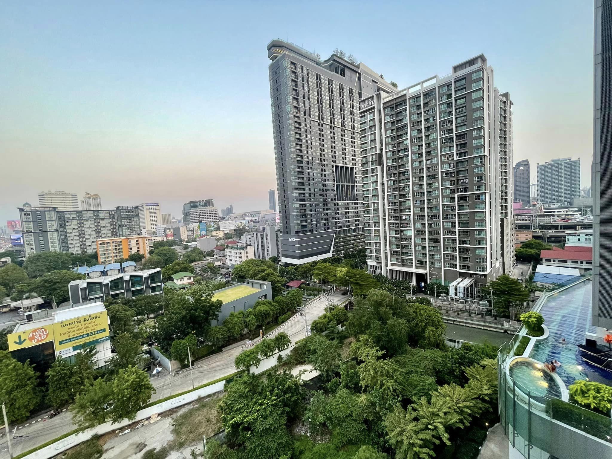 Condolette Midst Rama 9 - Image 11