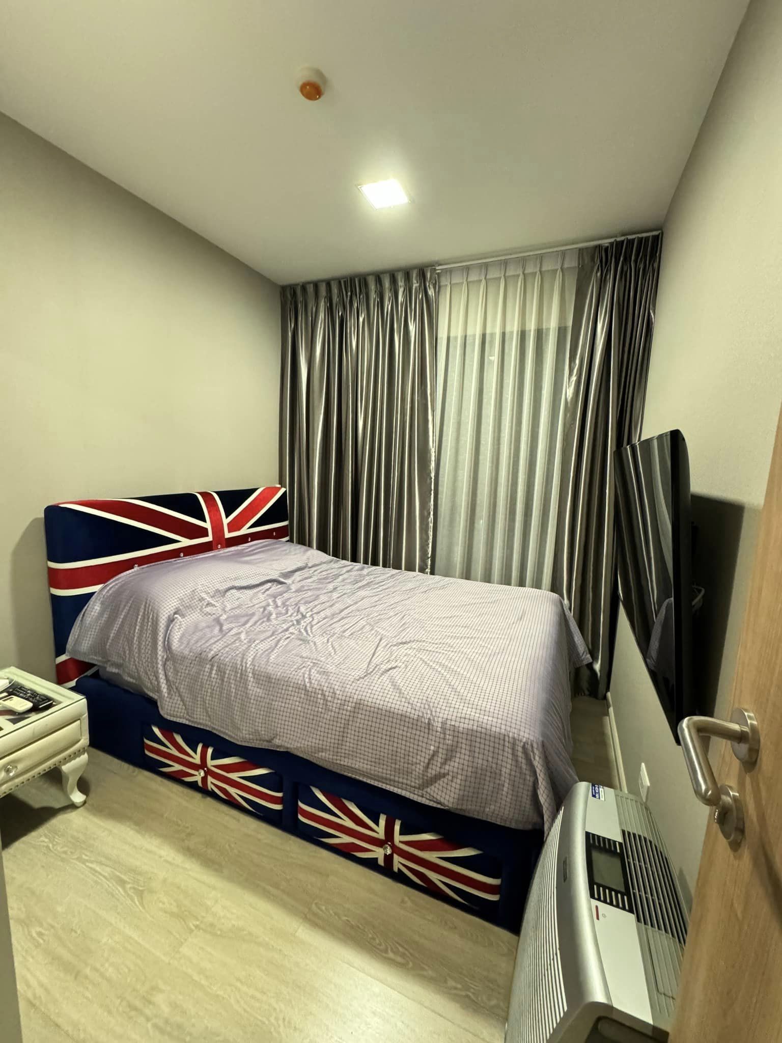 1 Bedroom Condo For Sale in Huai Khwang, Huai Khwang, Bangkok - Image 3