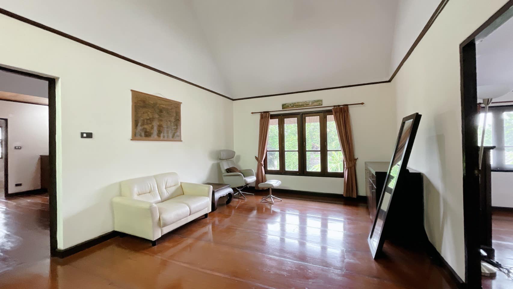 4 Bedroom House For Sale in Nong Khwai, Hang Dong, Chiang Mai - Image 5