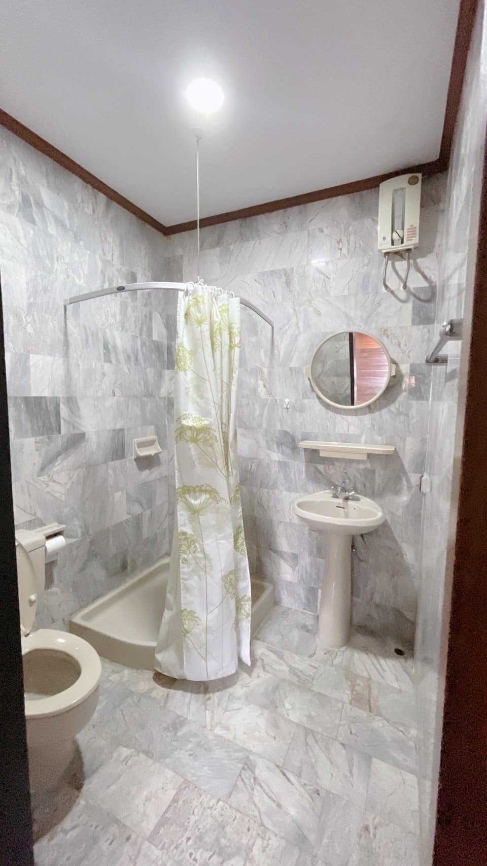 4 Bedroom House For Sale in Nong Khwai, Hang Dong, Chiang Mai - Image 14