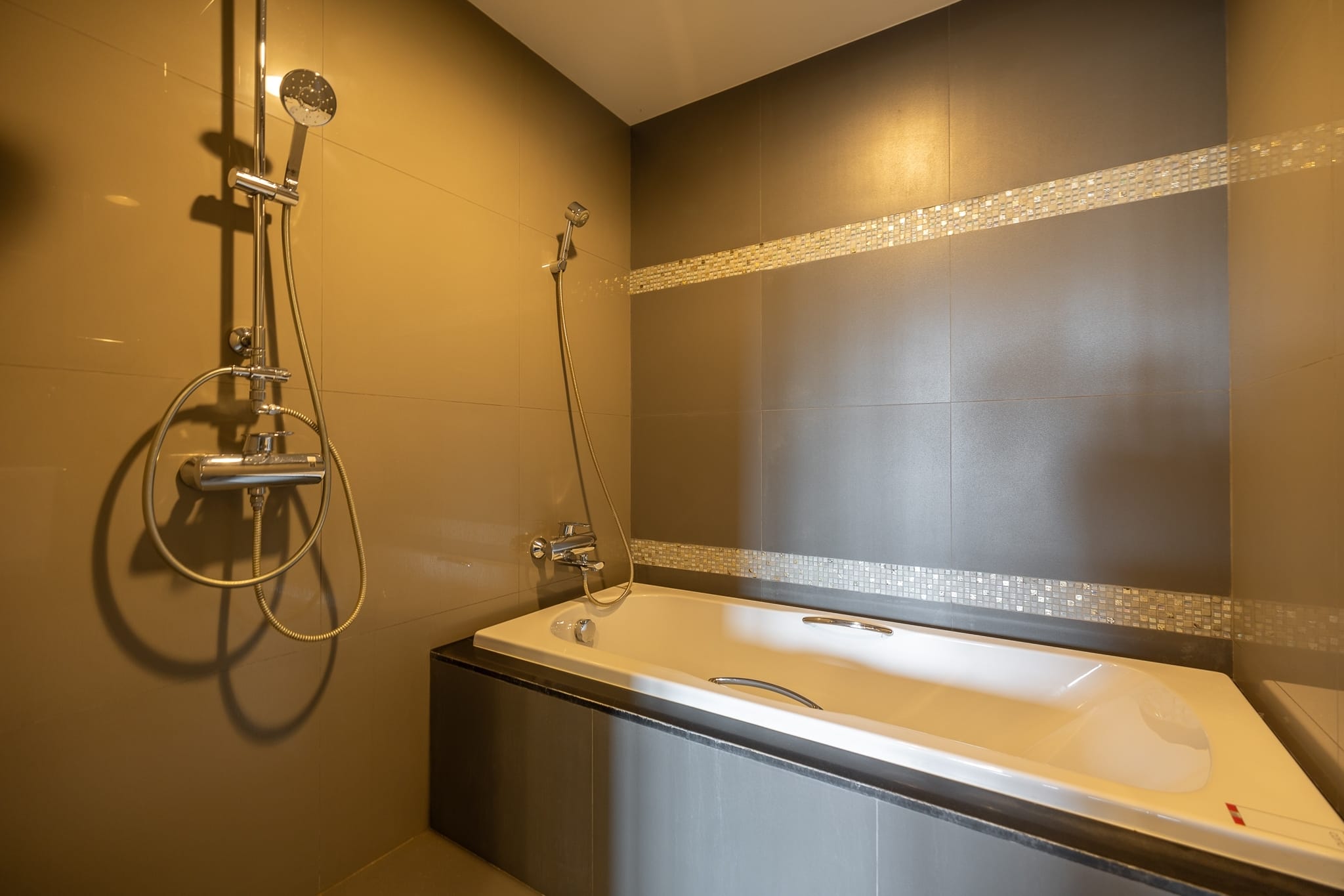 1 Bedroom Condo For Sale in Khlong Tan, Khlong Toei, Bangkok - Image 7
