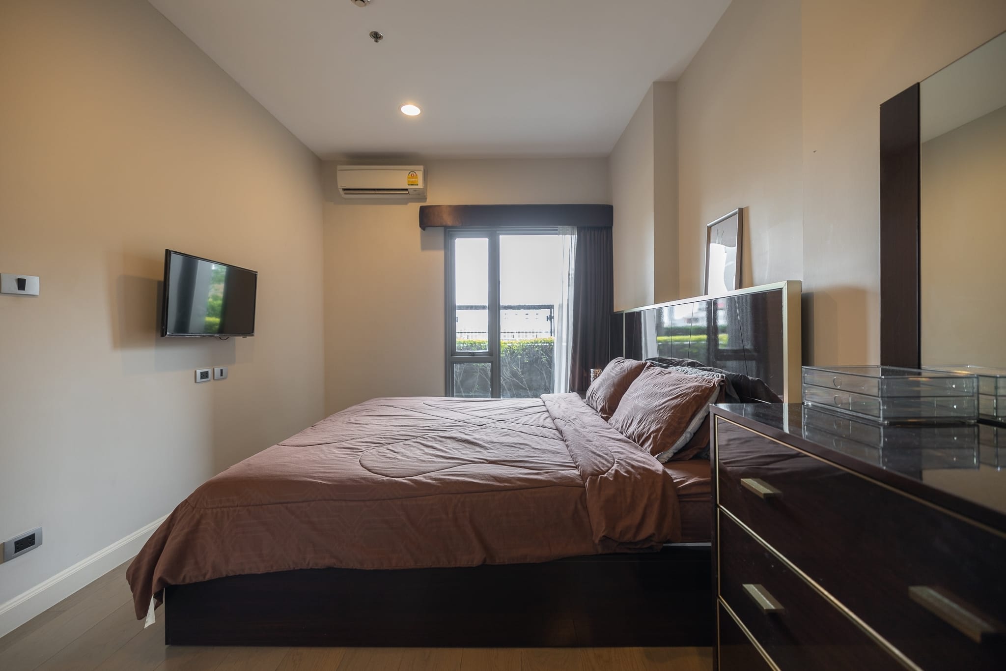 1 Bedroom Condo For Sale in Khlong Tan, Khlong Toei, Bangkok - Image 4