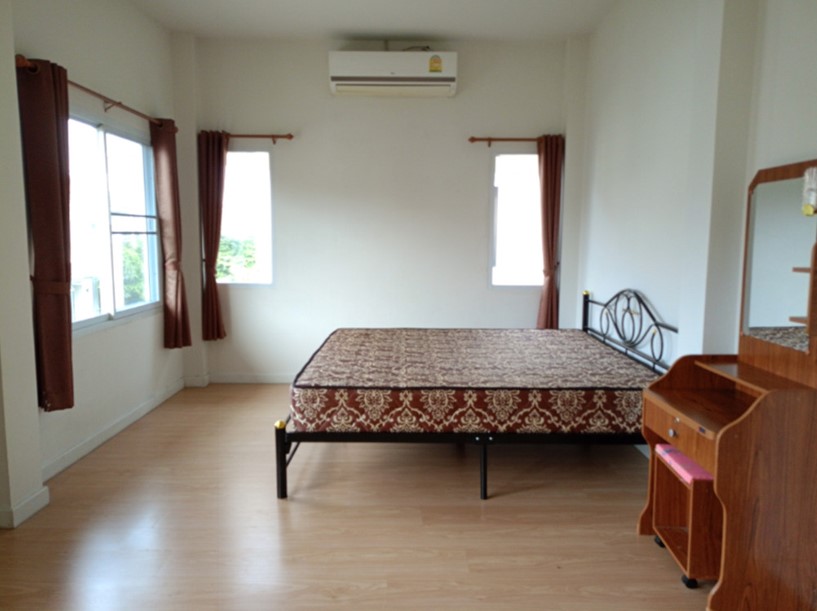 3 卧室 独立房屋 出租 在  - Image 7