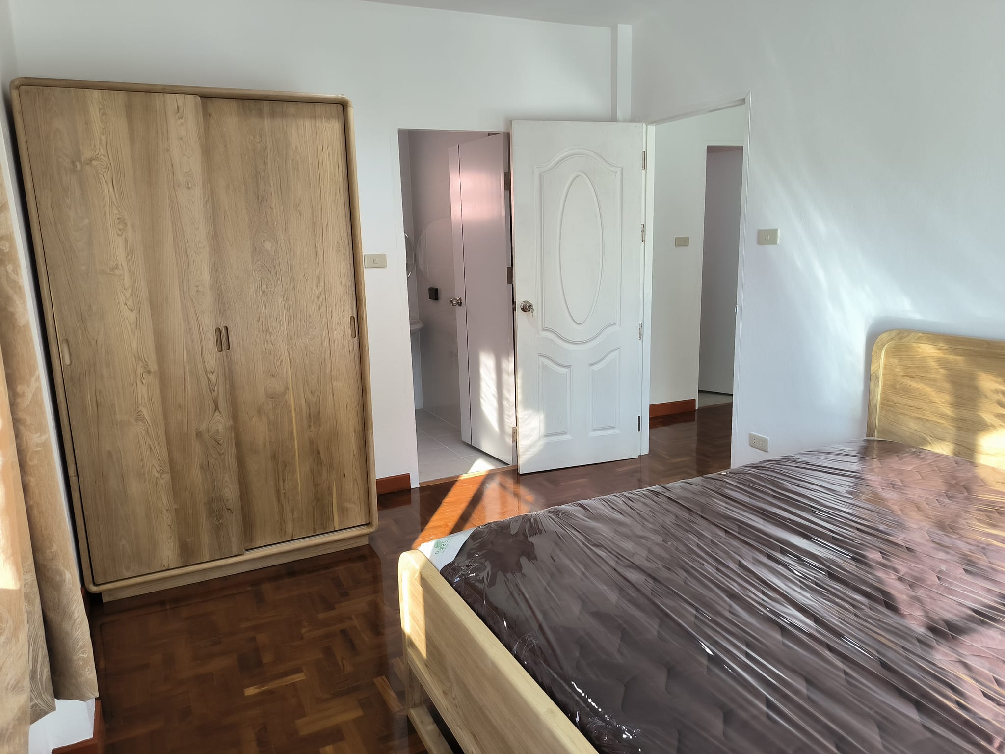 4 卧室 独立房屋 出租 在  - Image 10