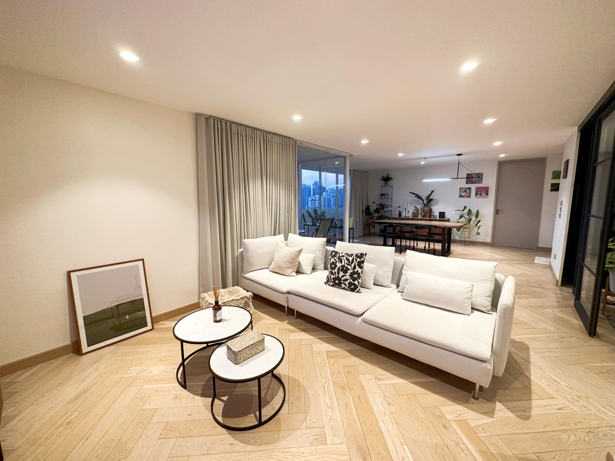2 Bedroom Condo For Sale in Khlong Tan Nuea, Vadhana, Bangkok - Image 1