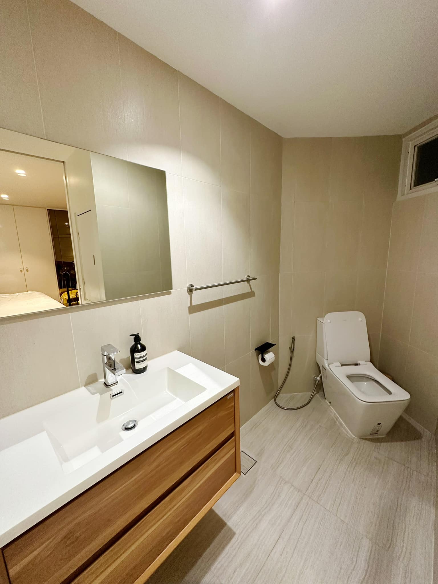 2 Bedroom Condo For Sale in Khlong Tan Nuea, Vadhana, Bangkok - Image 9