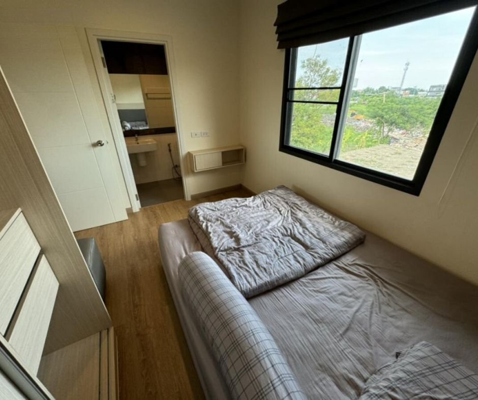 Eigen Premium Townhome - Image 6