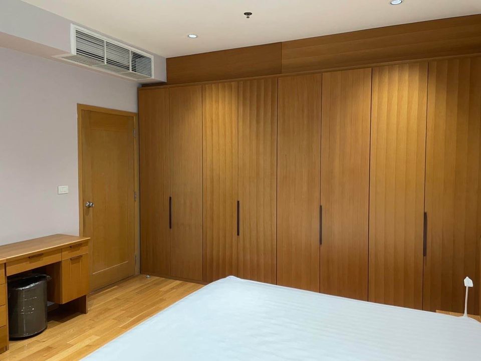 The Emporio Place - Image 7