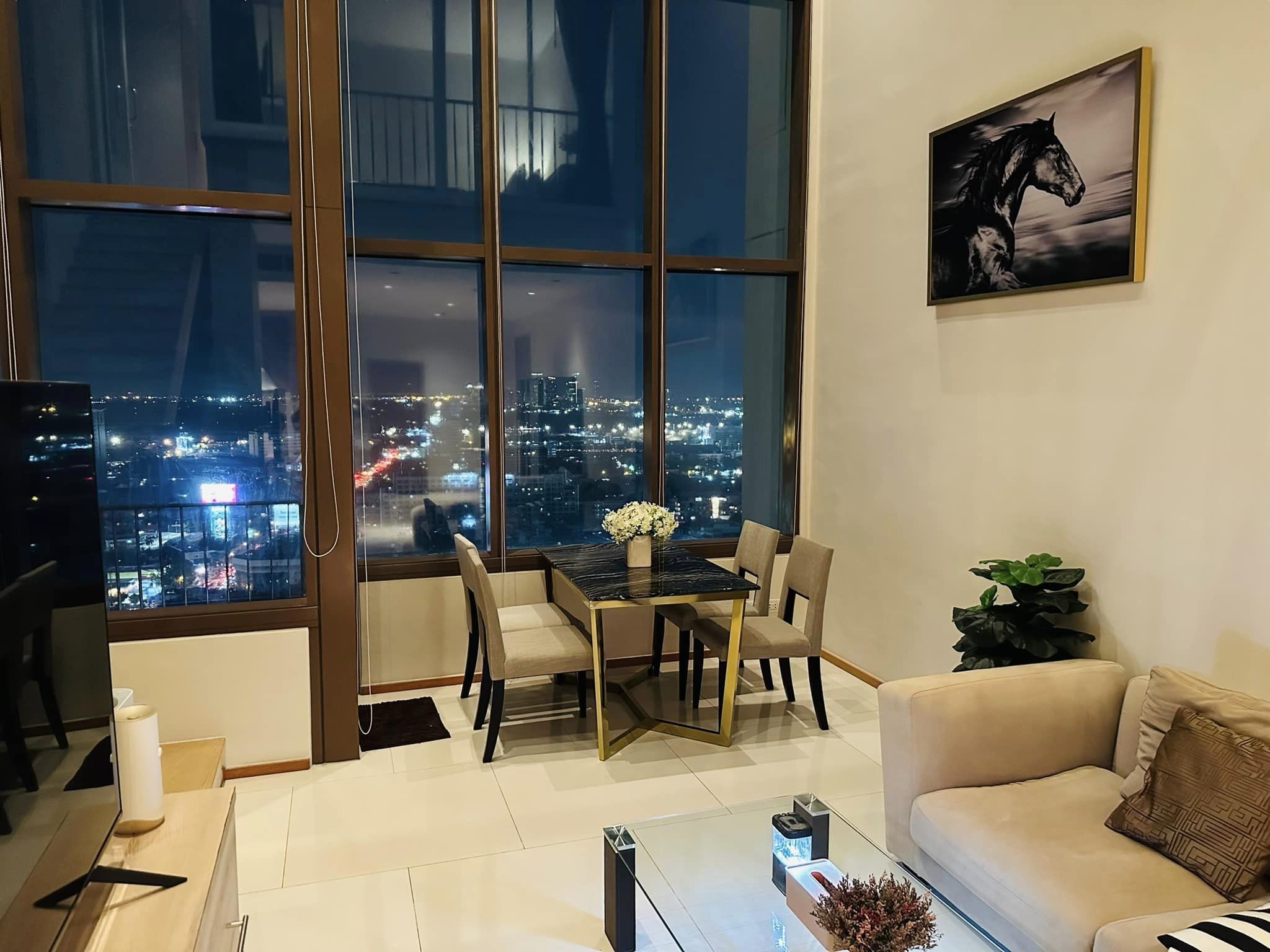 The Emporio Place - Image 11