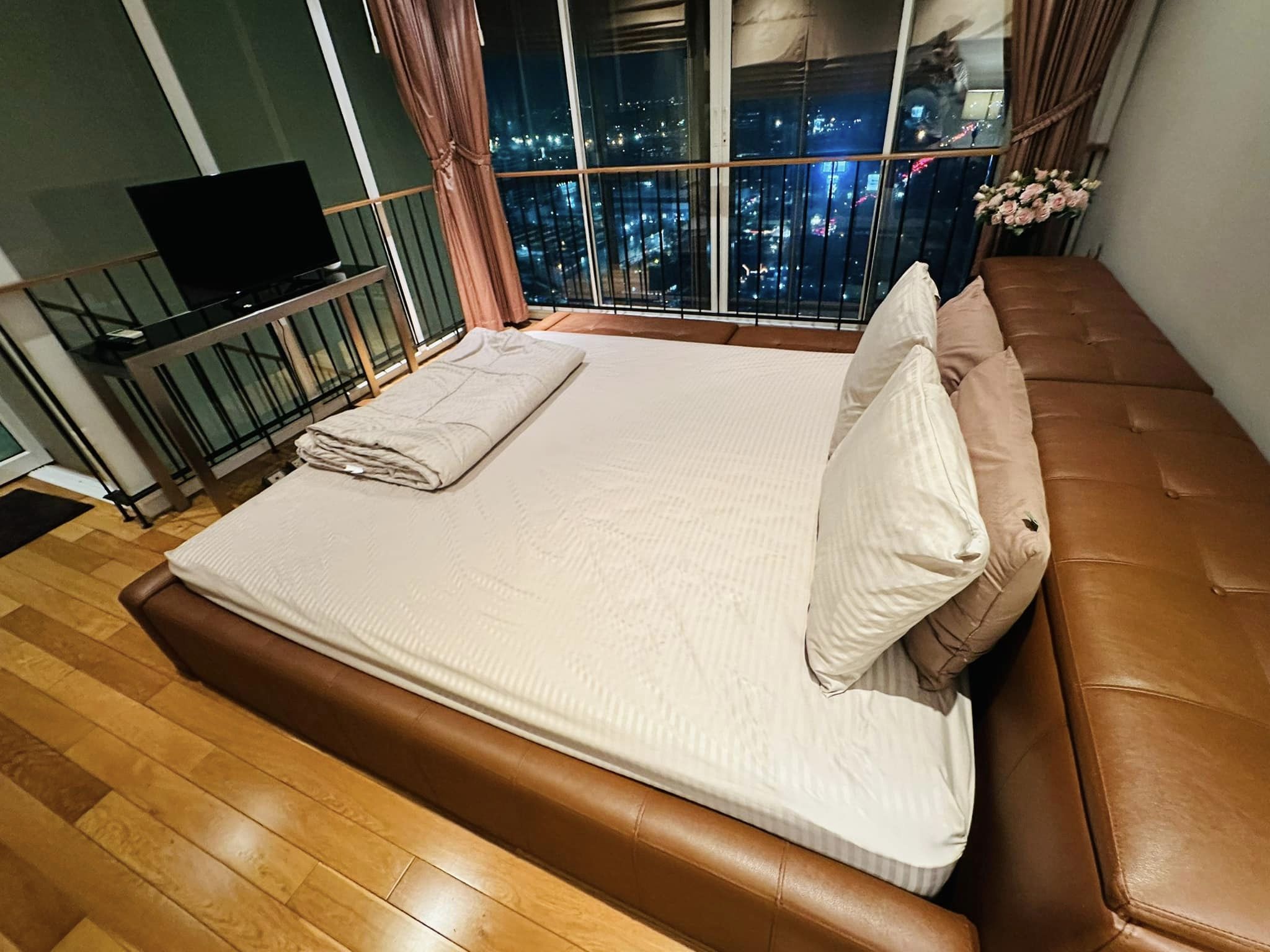 The Emporio Place - Image 4