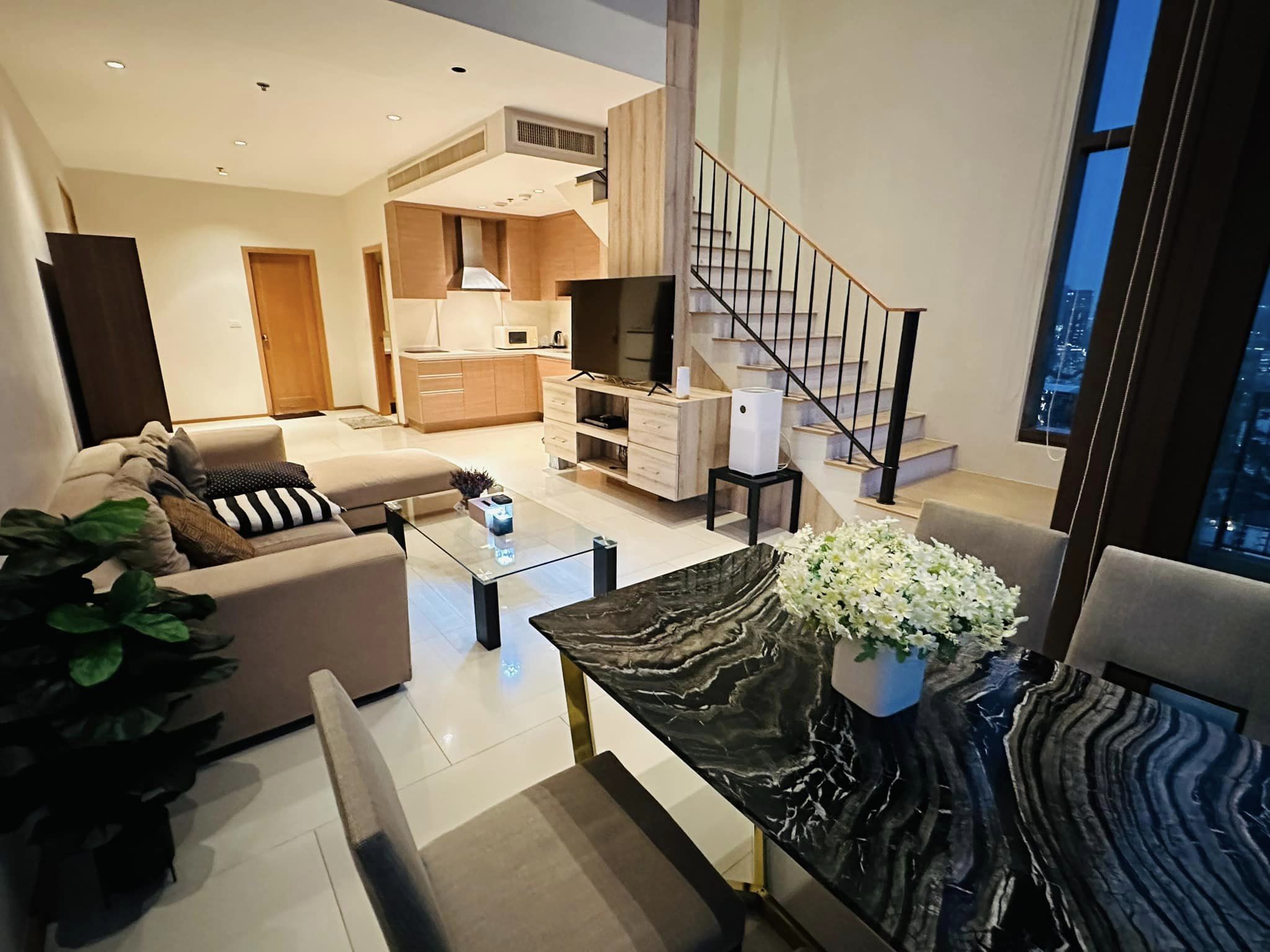 The Emporio Place - Image 8
