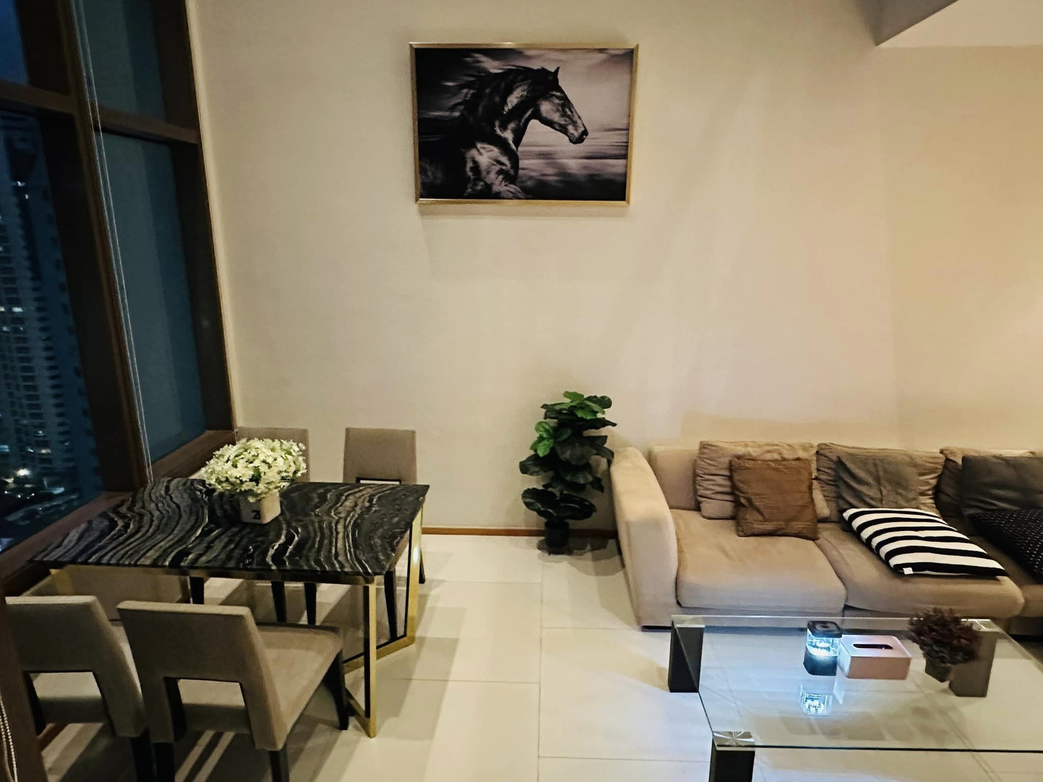 The Emporio Place - Image 2