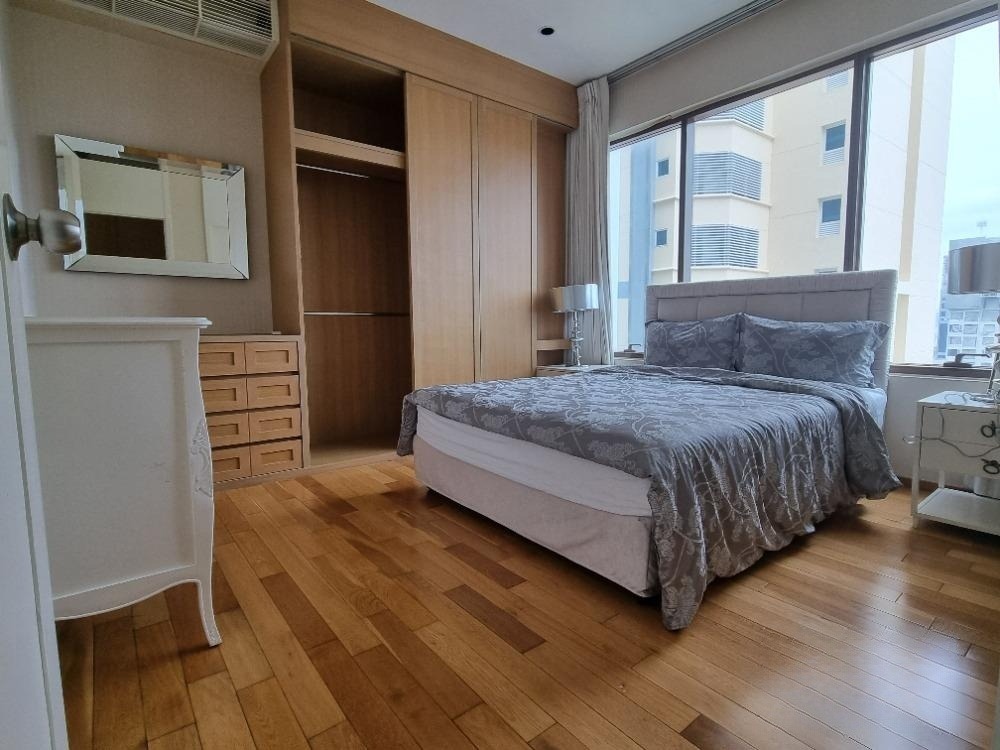The Emporio Place - Image 5
