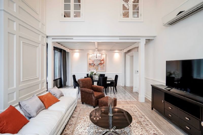 The Emporio Place - Image 1