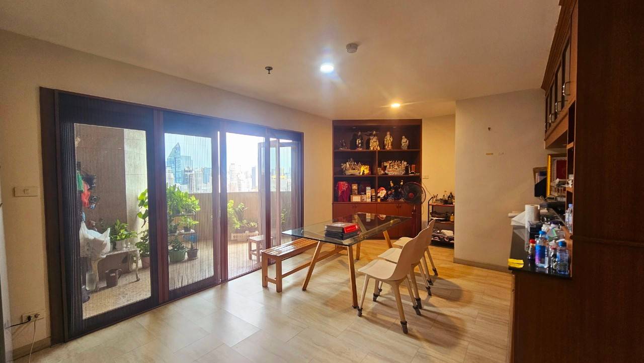 Fifty Fifth Tower - Image 2