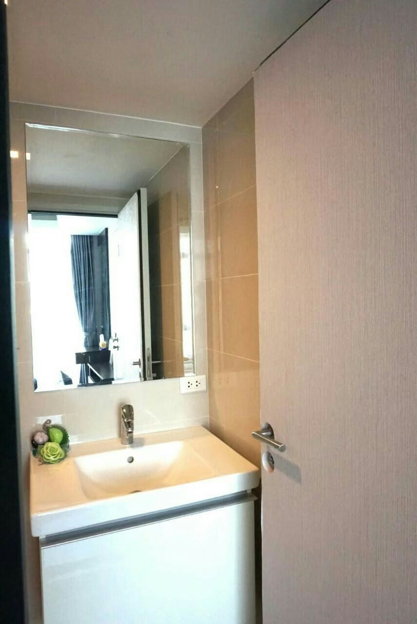 1 Bedroom Condo For Sale in Khlong Toei, Khlong Toei, Bangkok - Image 7