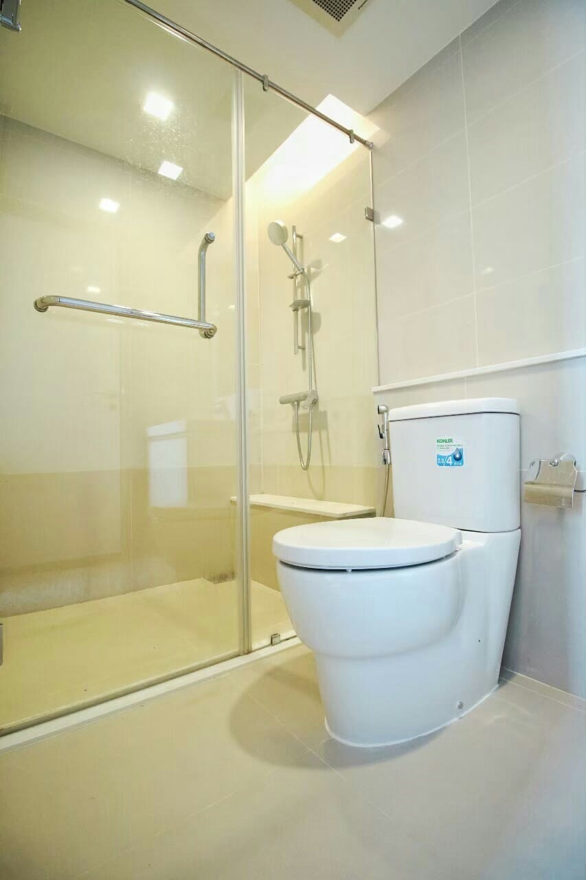 1 Bedroom Condo For Sale in Khlong Toei, Khlong Toei, Bangkok - Image 6