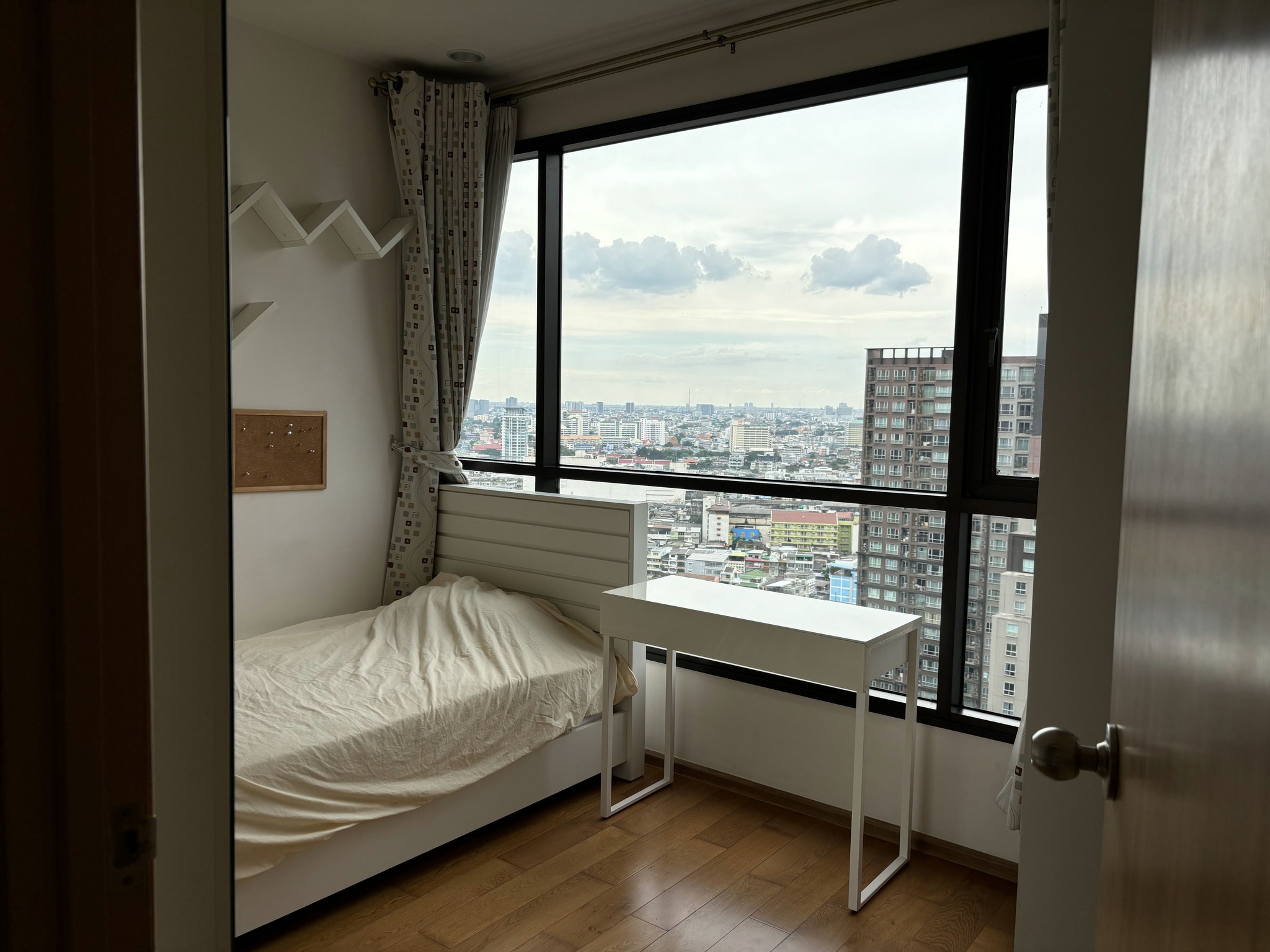 Fuse Sathorn - Taksin - Image 13