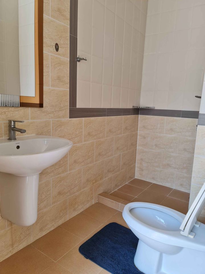 4 Bedroom Townhouse For Sale in Racha Thewa, Bang Phli, Samut Prakan - Image 6