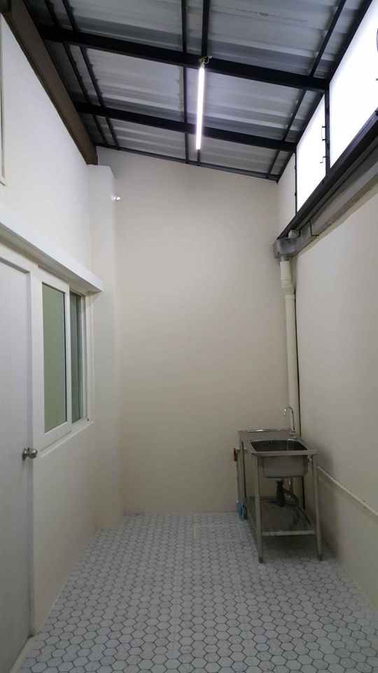 4 Bedroom Townhouse For Sale in Racha Thewa, Bang Phli, Samut Prakan - Image 11