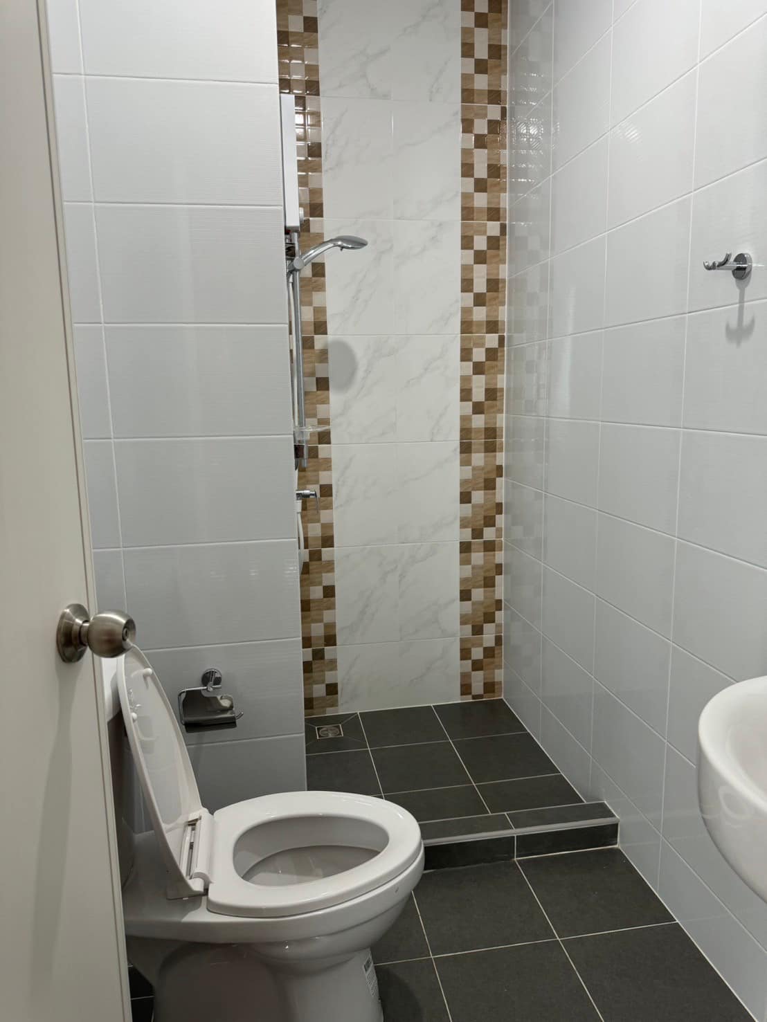 4 卧室 联排别墅  在  - Image 8