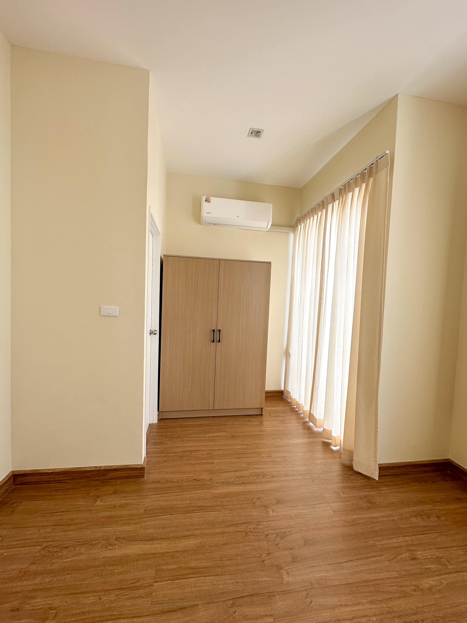 Golden Town Chiangmai - Kad Ruamchok - Image 8