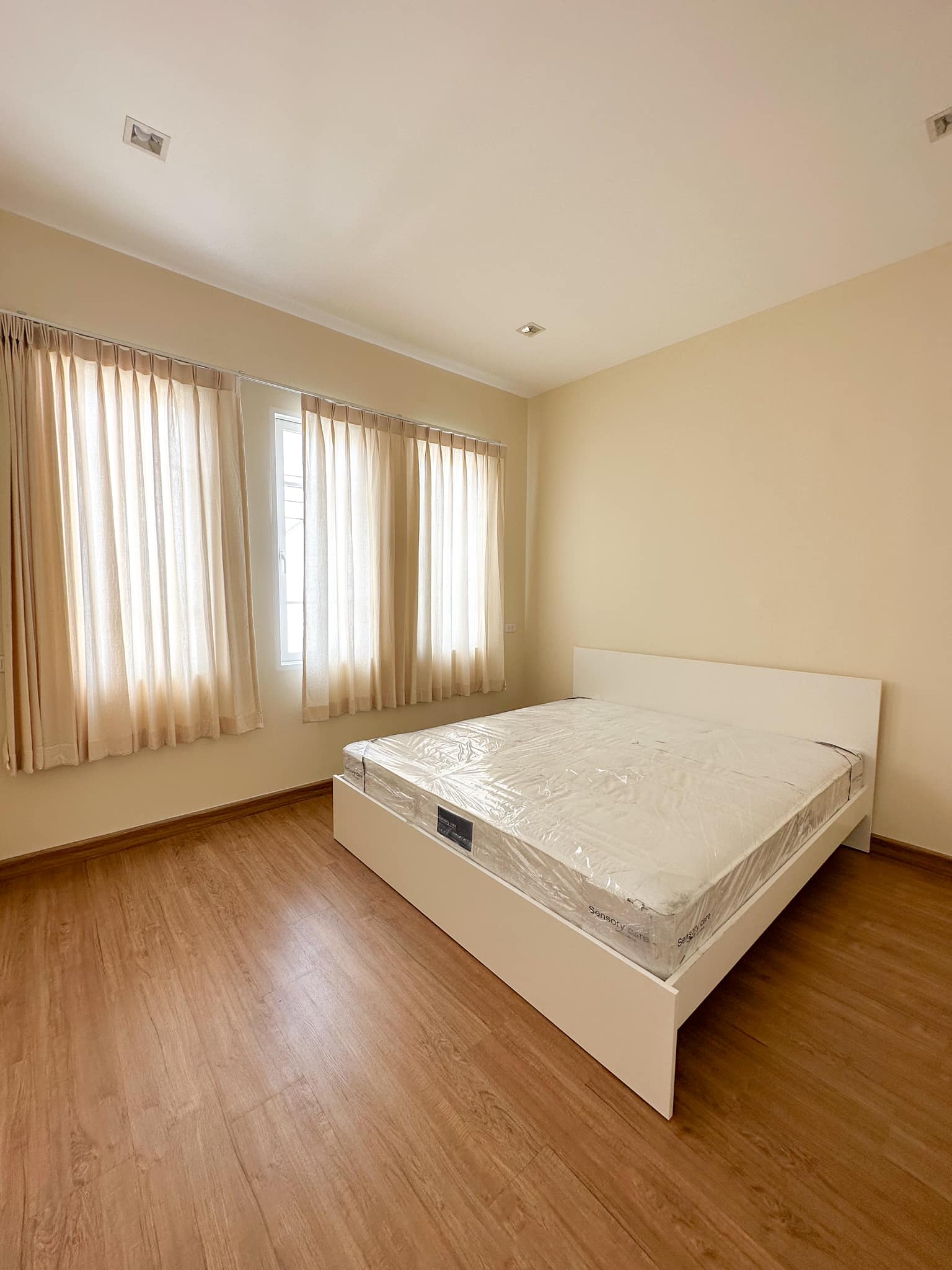 Golden Town Chiangmai - Kad Ruamchok - Image 7