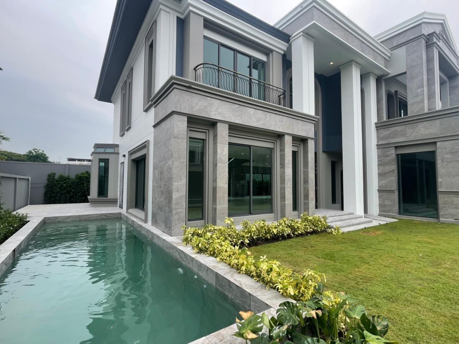 Grand Bangkok Boulevard Sukhumvit – Srinakarin - Image 2
