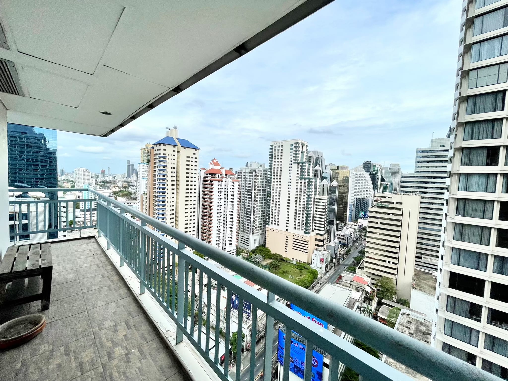 Grand Park View Asoke - Image 10