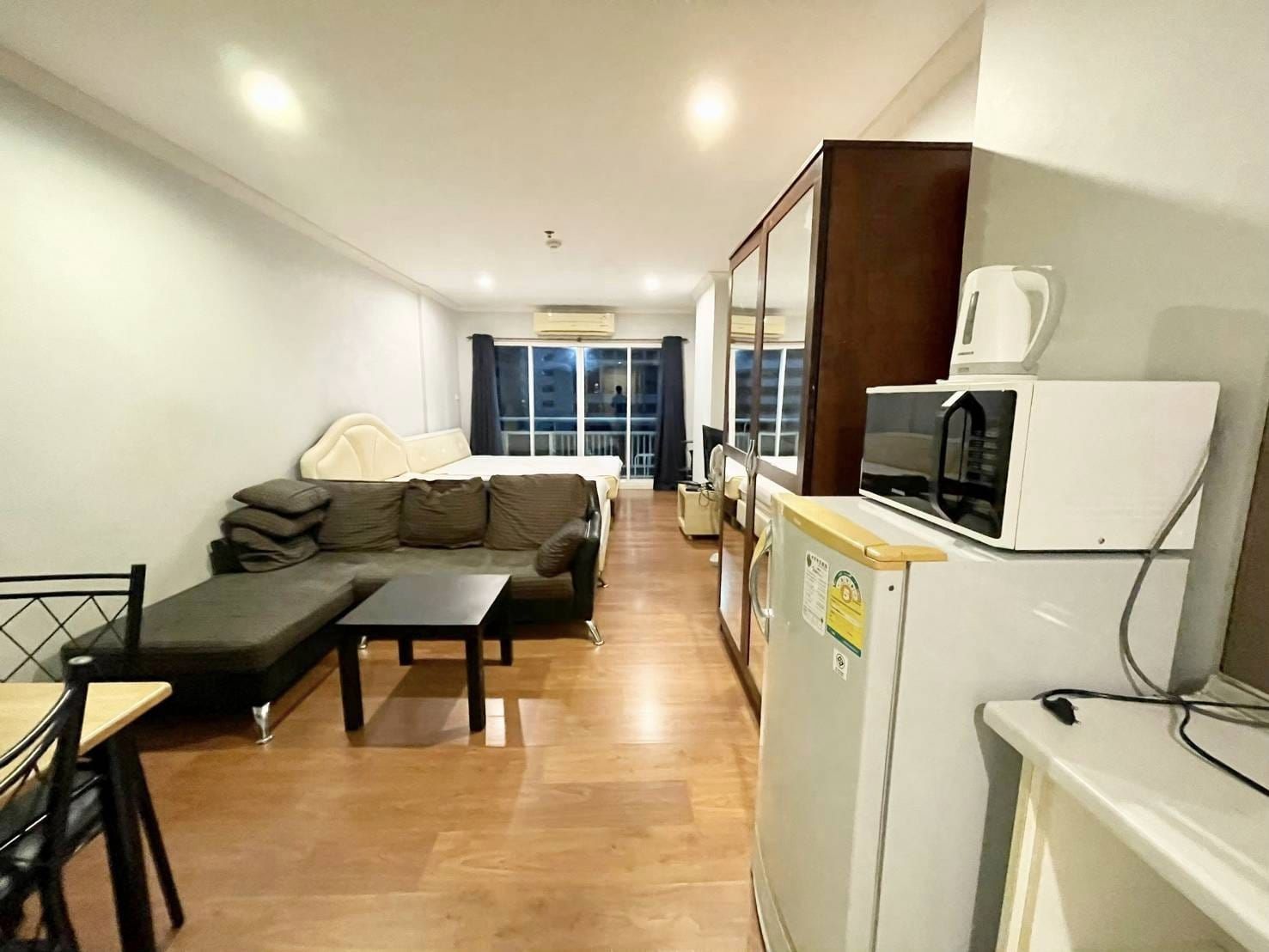 Grand Park View Asoke - Image 2