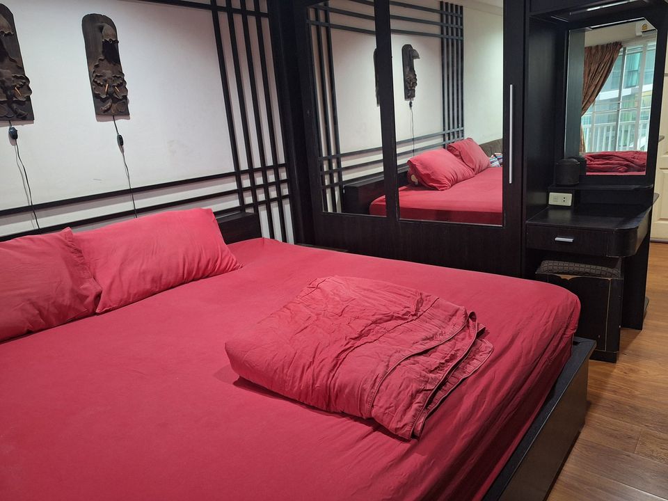 Grand Park View Asoke - Image 3