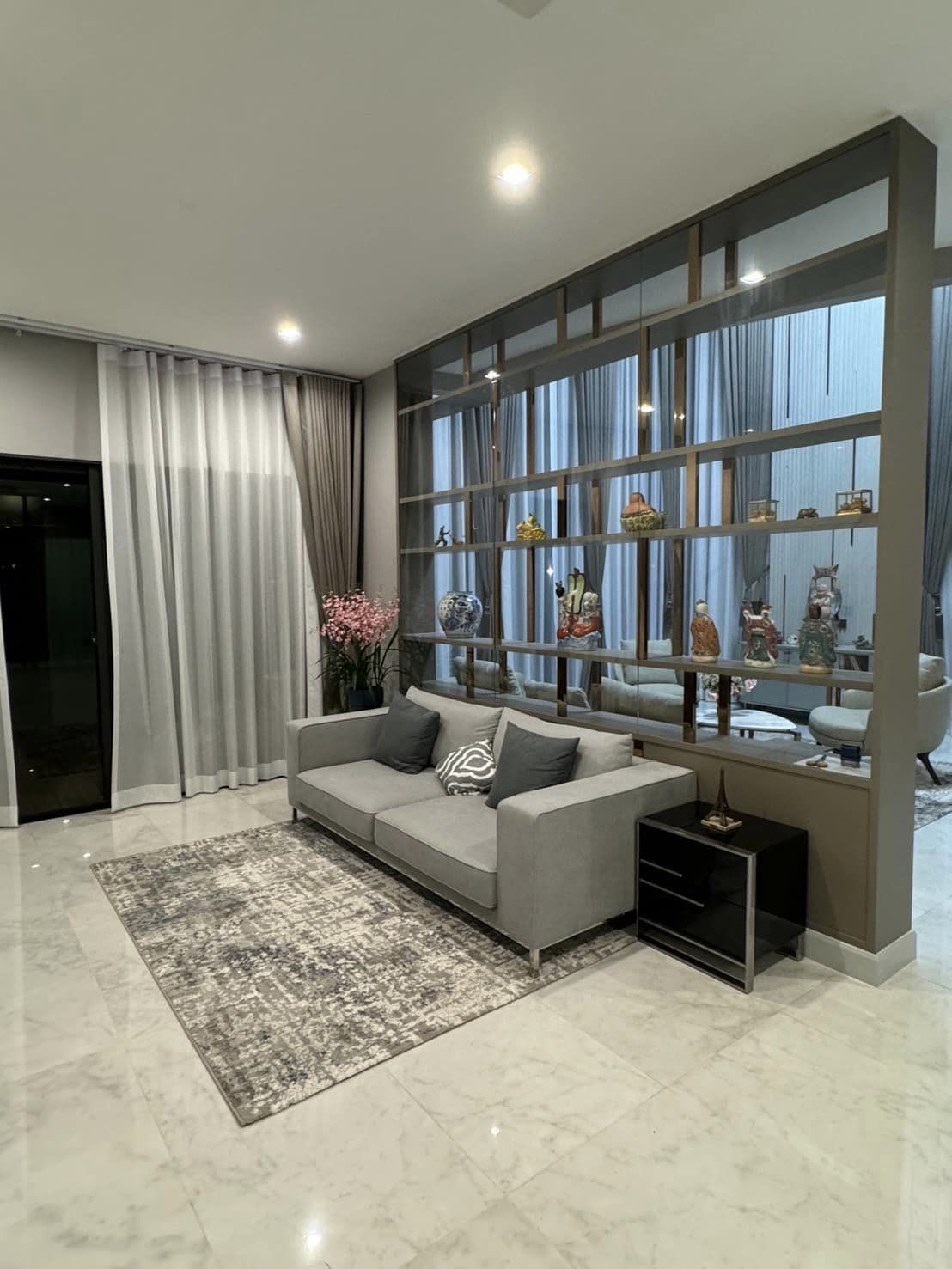 Grand Bangkok Boulevard East Rama 9 - Image 2