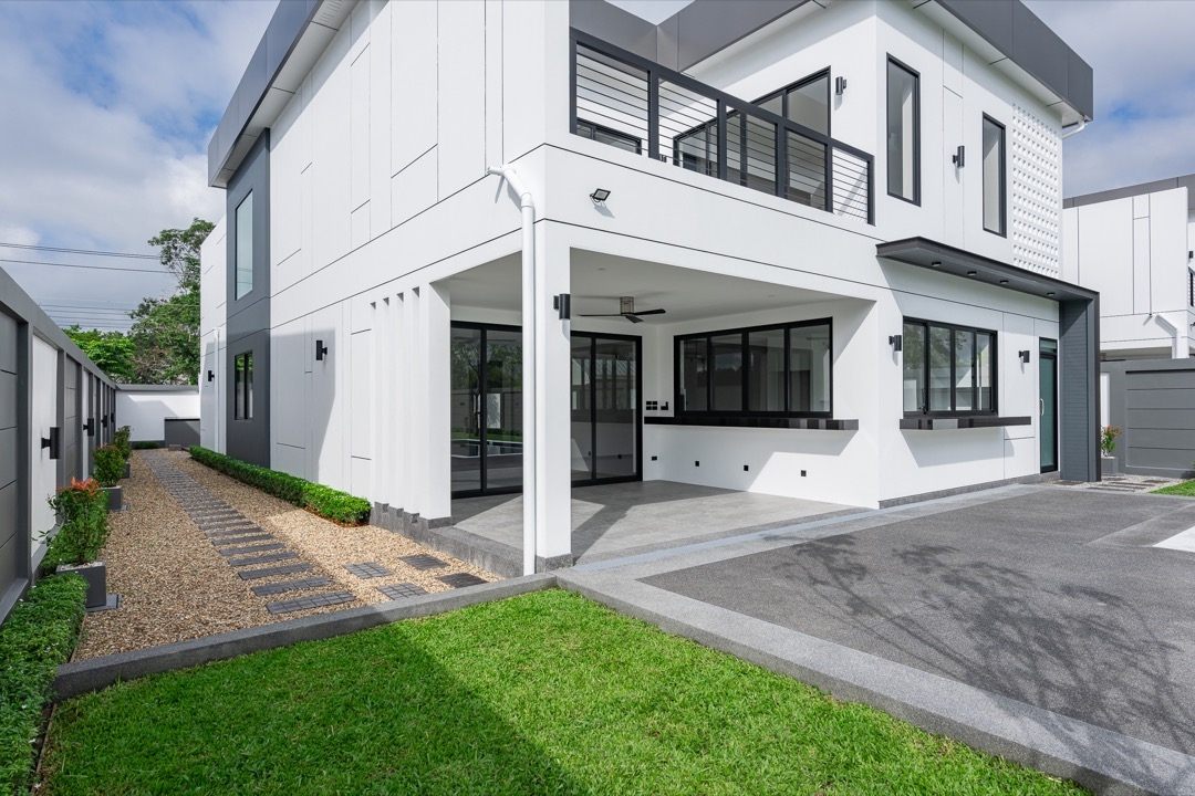 4 Bedroom House For Sale in Wat Ket, Mueang Chiang Mai, Chiang Mai - Image 15