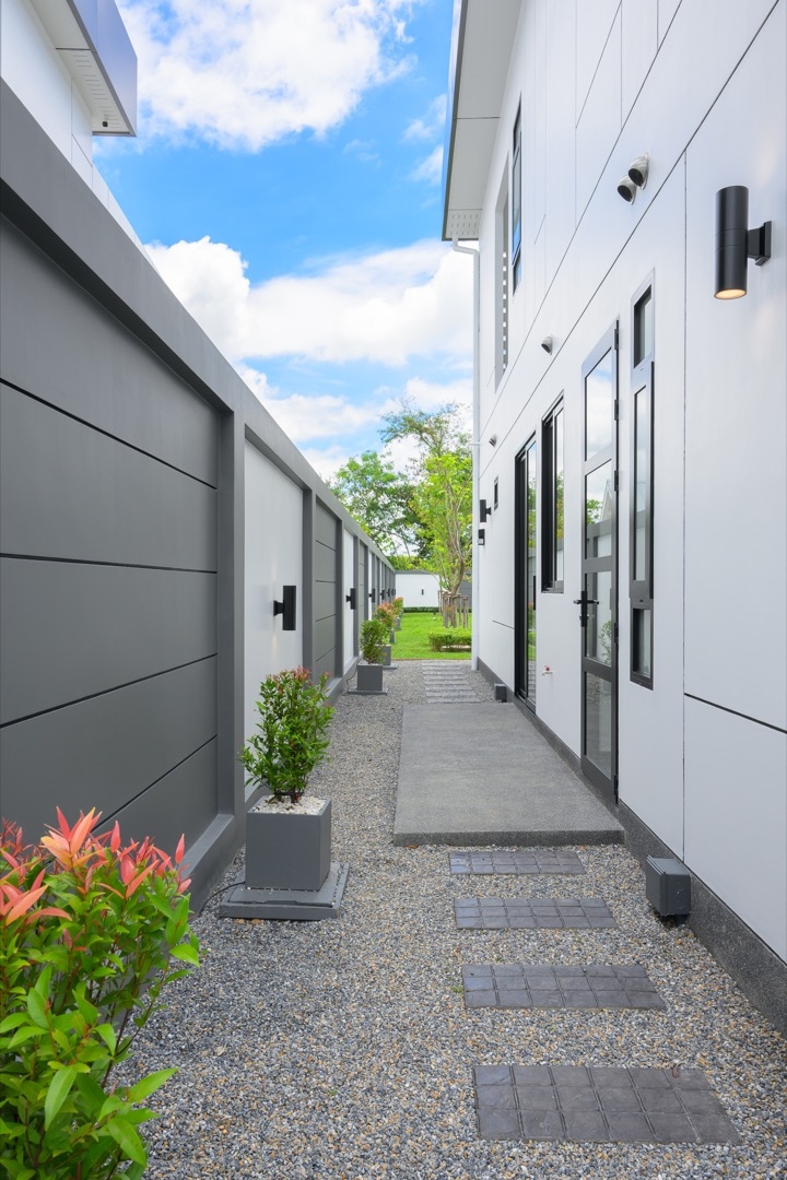 4 Bedroom House For Sale in Wat Ket, Mueang Chiang Mai, Chiang Mai - Image 13