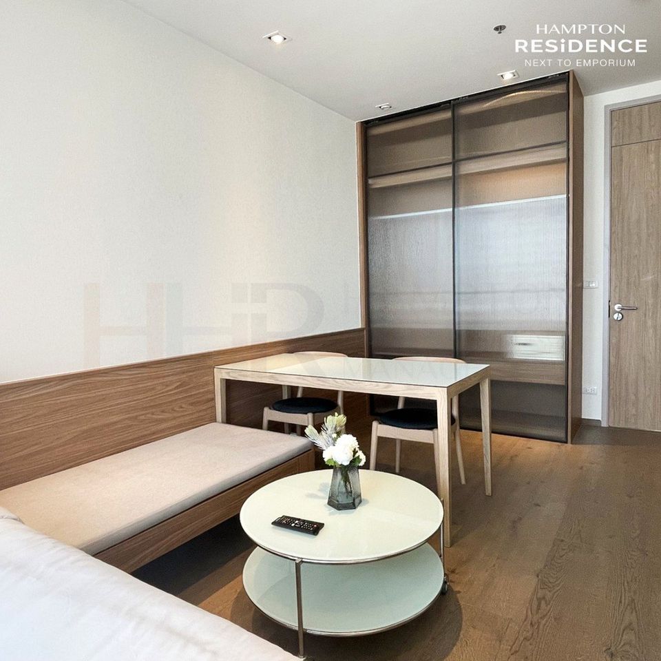 Park Origin Phrom Phong - Image 1