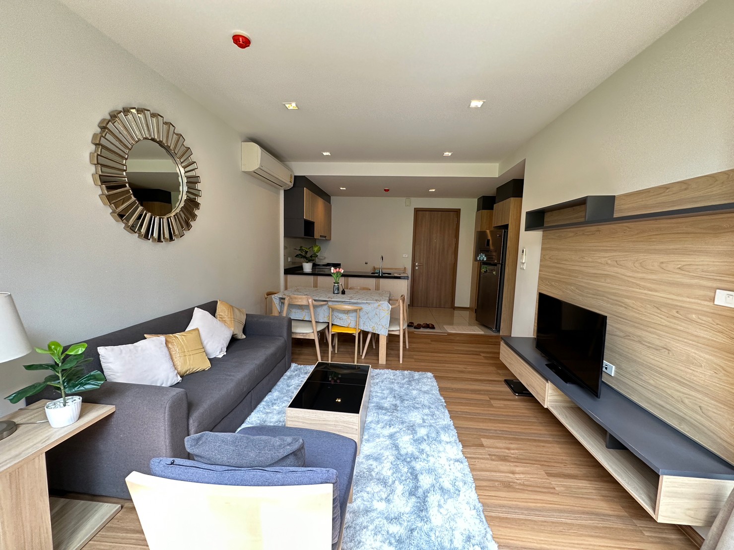 Hasu Haus - Image 1