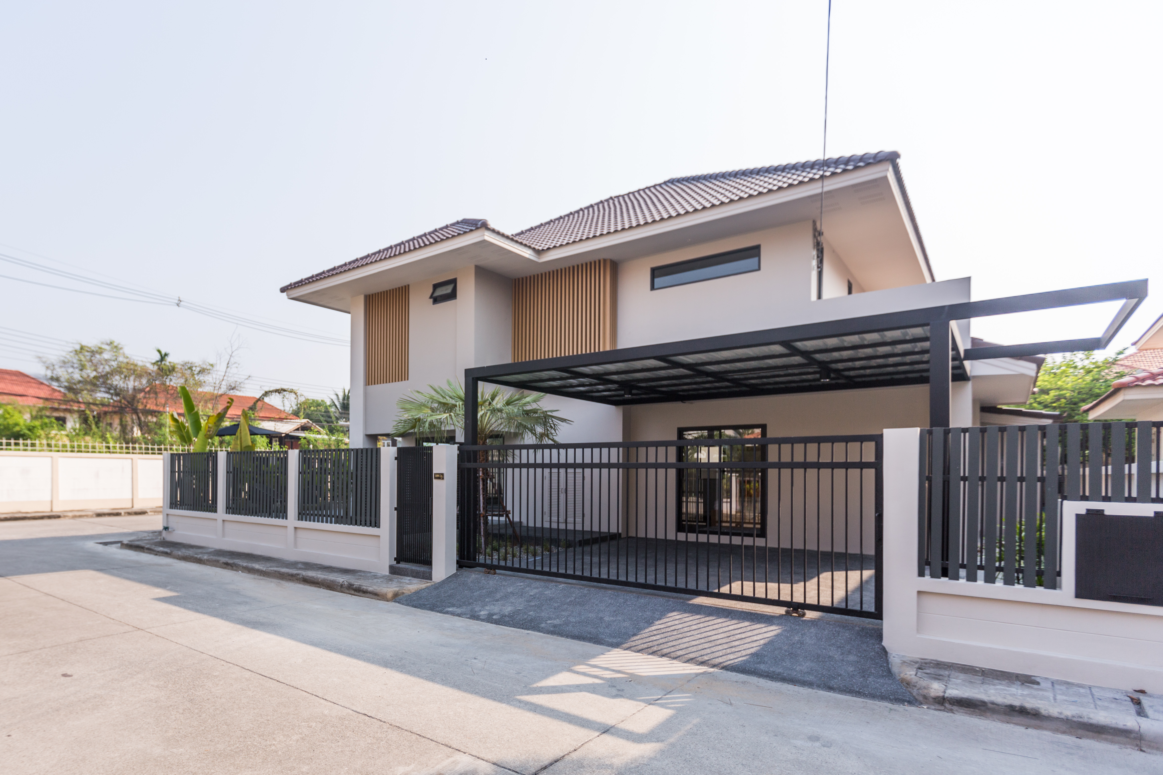 4 Bedroom House For Sale in Hang Dong, Hang Dong, Chiang Mai - Image 1