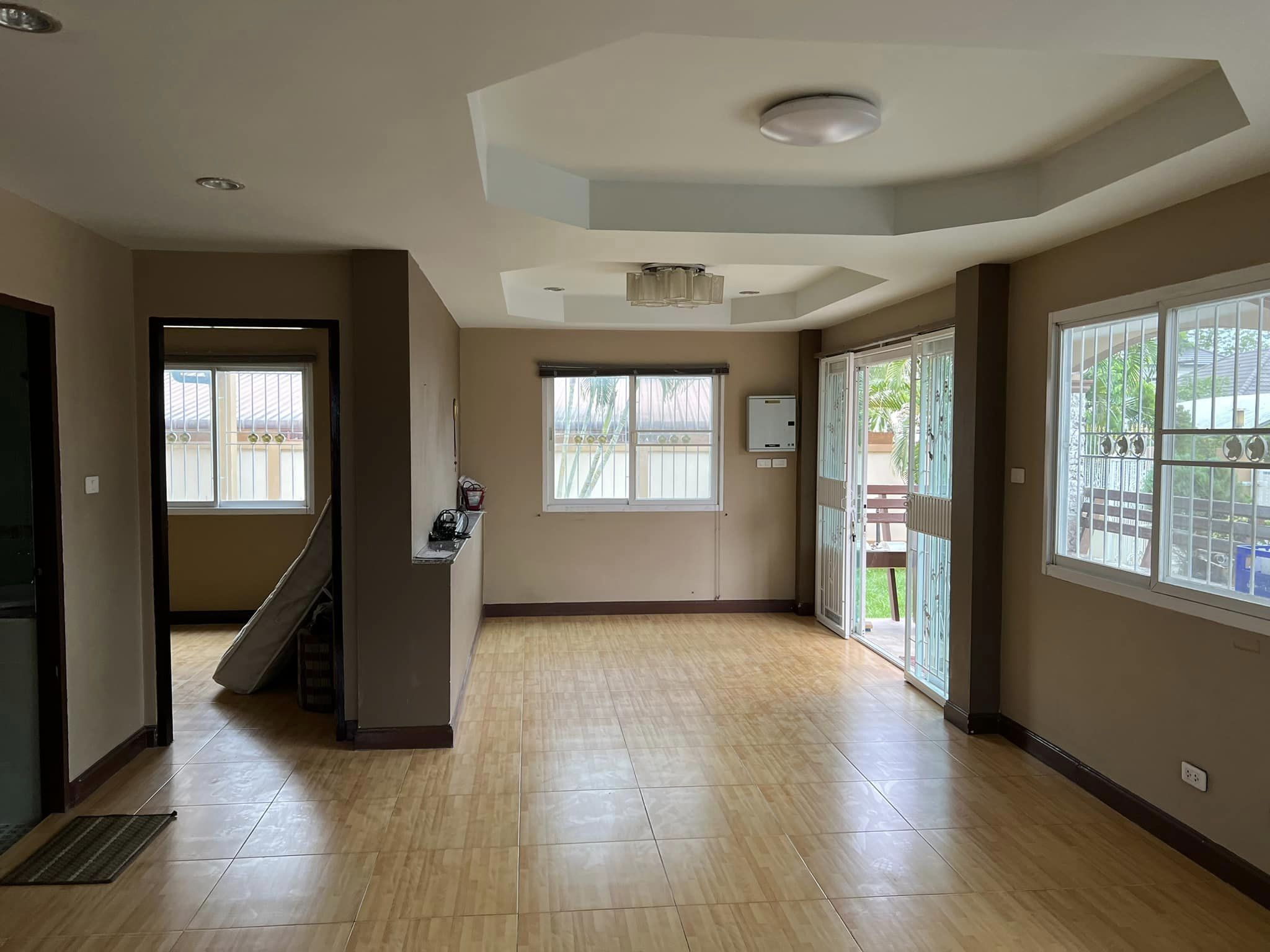 4 Bedroom House For Sale in Nong Khwai, Hang Dong, Chiang Mai - Image 9