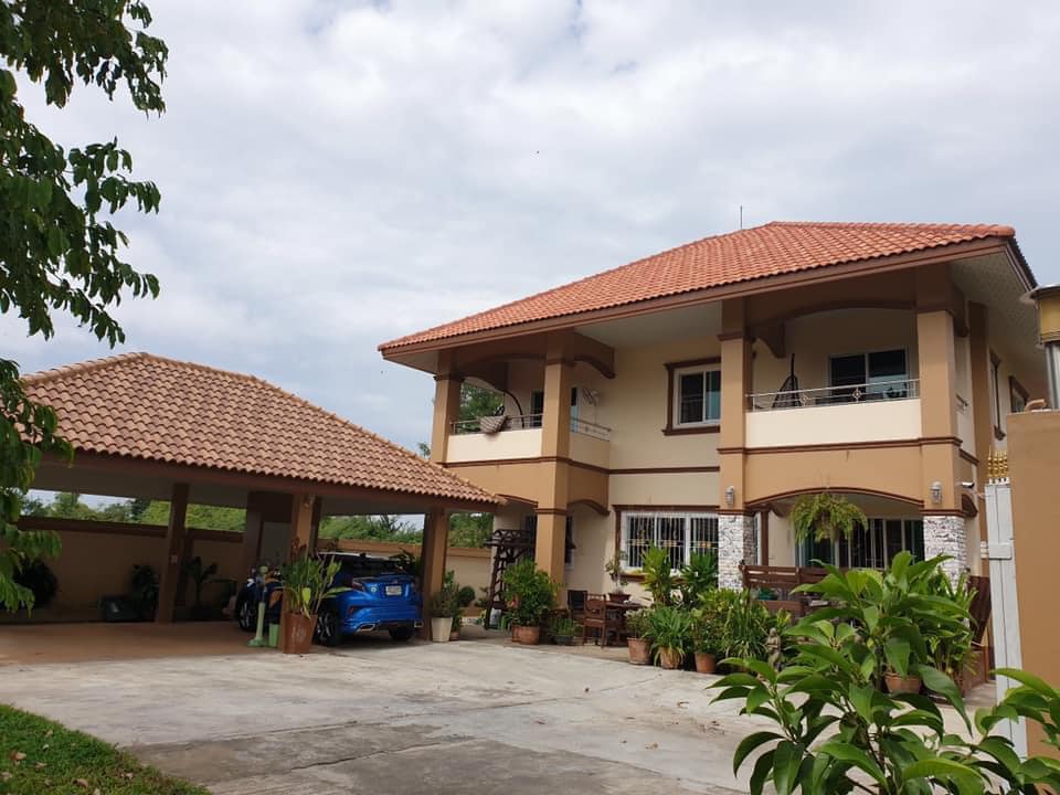 4 Bedroom House For Sale in Nong Khwai, Hang Dong, Chiang Mai - Image 1