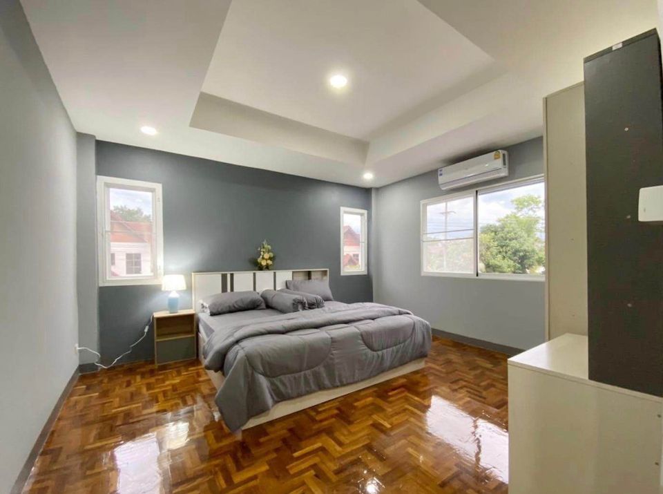 4 卧室 独立房屋  在  - Image 6