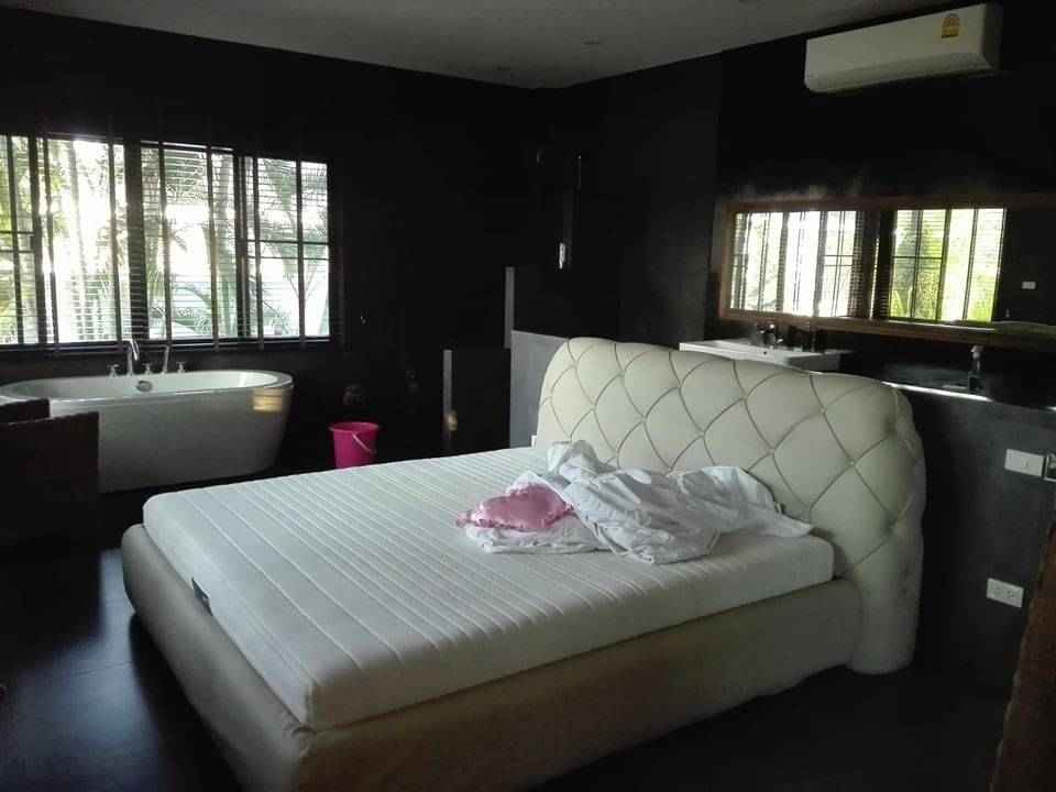 3 卧室 独立房屋  在  - Image 5