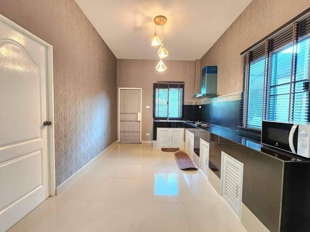 3 Bedroom House  in Hang Dong, Hang Dong, Chiang Mai - Image 9