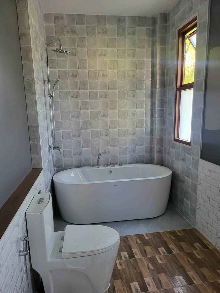 5 Bedroom House For Sale in Nong Khwai, Hang Dong, Chiang Mai - Image 6