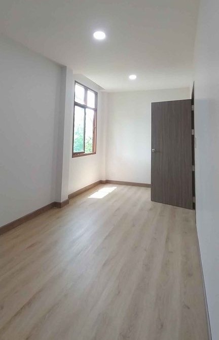 5 Bedroom House For Sale in Nong Khwai, Hang Dong, Chiang Mai - Image 5