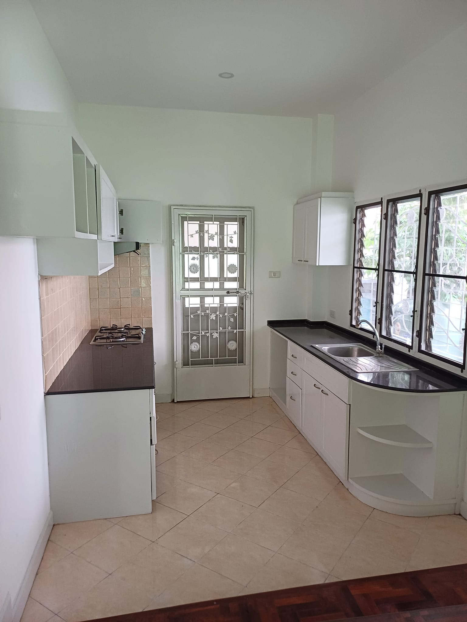 3 Bedroom House For Sale in Ban Waen, Hang Dong, Chiang Mai - Image 3