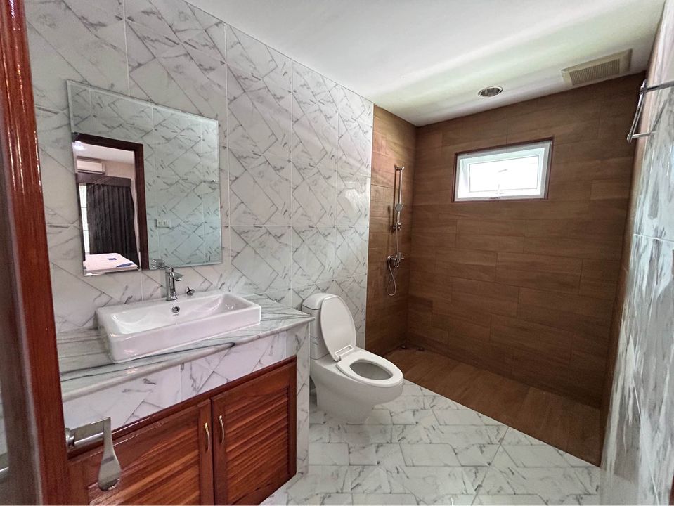 3 卧室 独立房屋  在  - Image 7