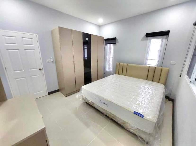 3 卧室 独立房屋  在  - Image 5