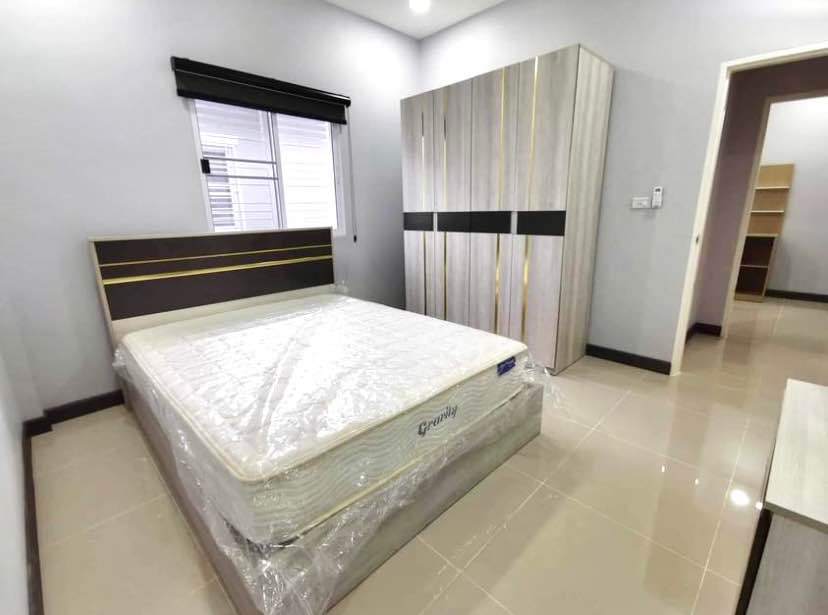 3 卧室 独立房屋  在  - Image 6